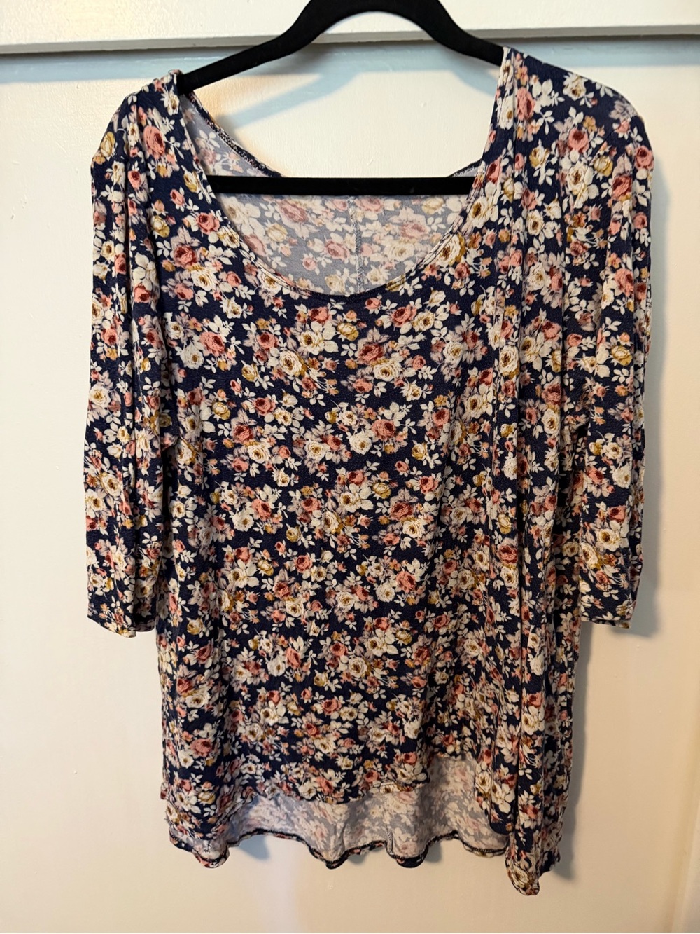 Floral Scoop Neck Women's Top - Navy Floral
